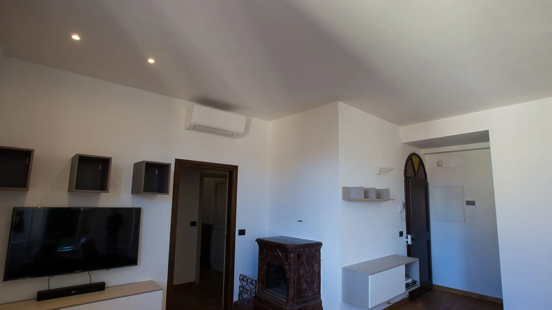 Apartment Appartamento Panoramico San Martino 12 Siena