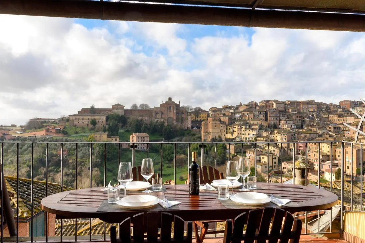 Apartmán Appartamento Panoramico San Martino 12 Siena